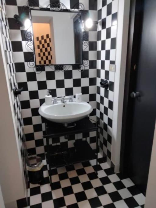 Holiday Home In Trastevere Рим Екстериор снимка